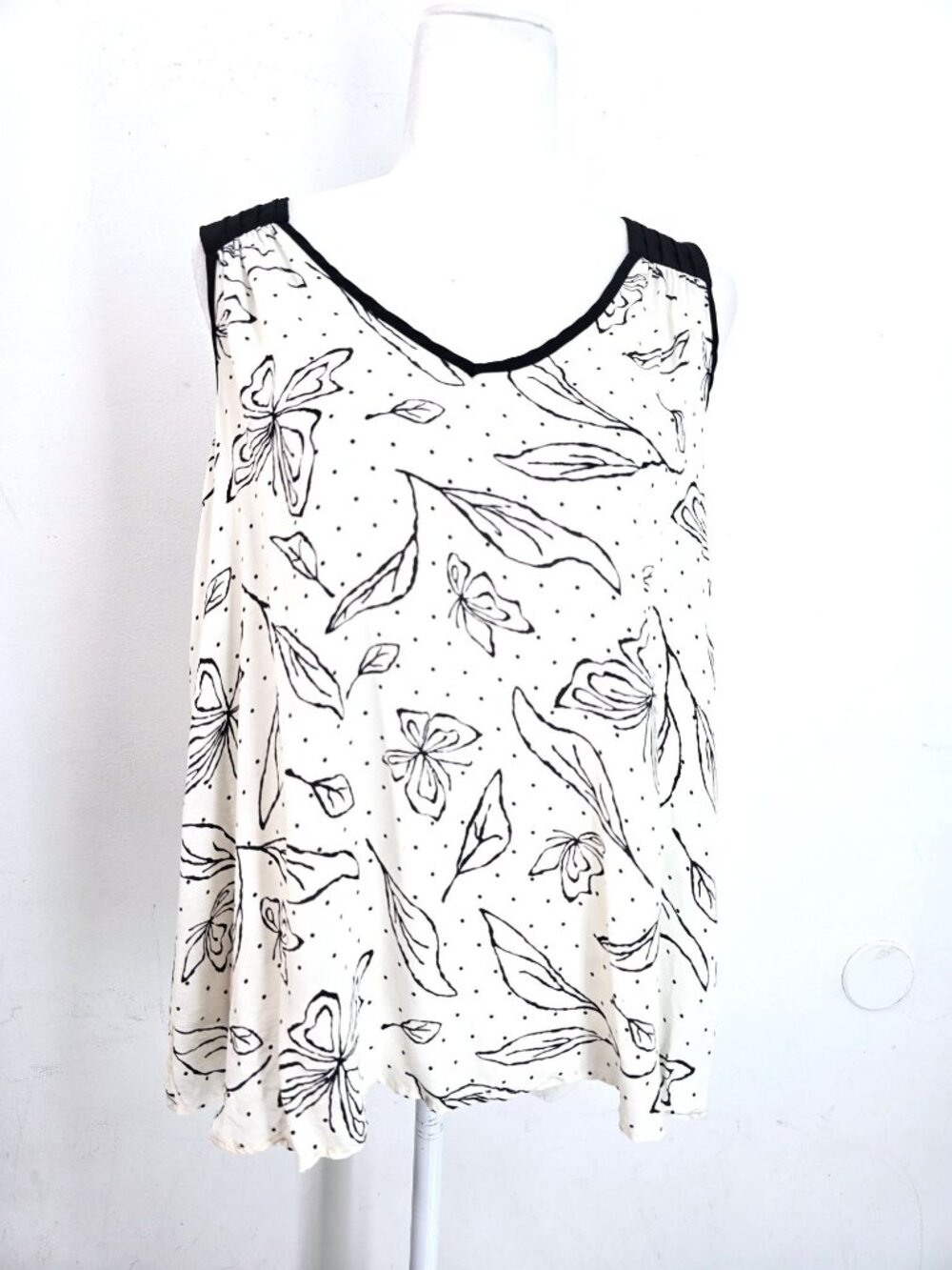 Vintage 90s Black Cream Butterfly 100% Silk Raceback Flowy Top Women Size M